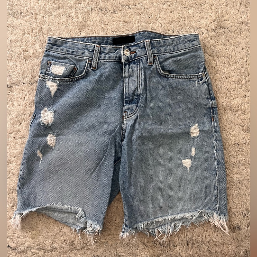 Forever 21 Men's Distressed Denim Shorts